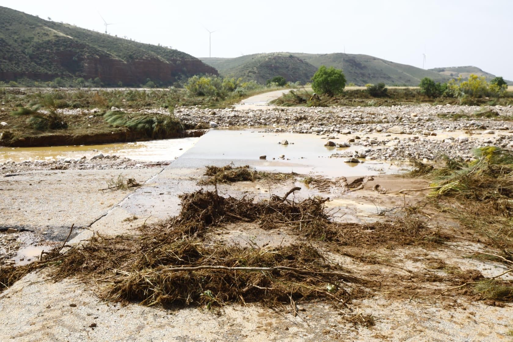 En imágenes | Así ha quedado Azuara tras la fuerte tormenta que causó destrozos este viernes
