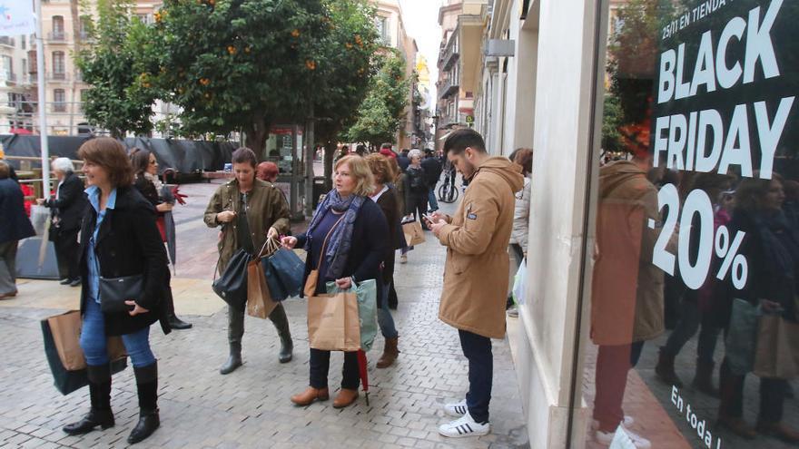 Las puertas de los negocios durante el Black Friday del año anterior