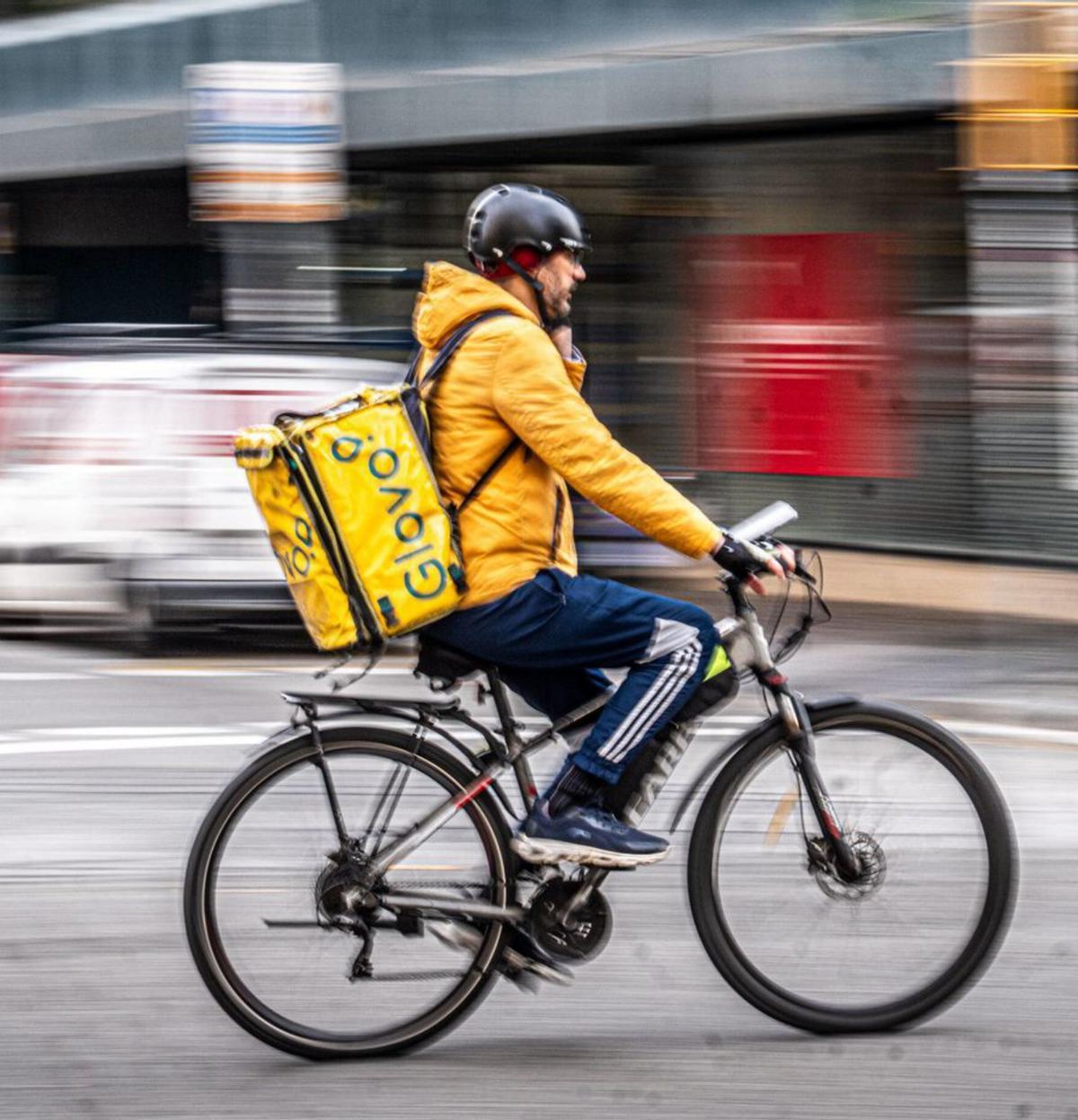 Brussel·les multa Glovo i Delivery Hero amb 329 milions per crear un càrtel Brussel·les multa Glovo i Delivery Hero amb 329 milions per crear un càrtel