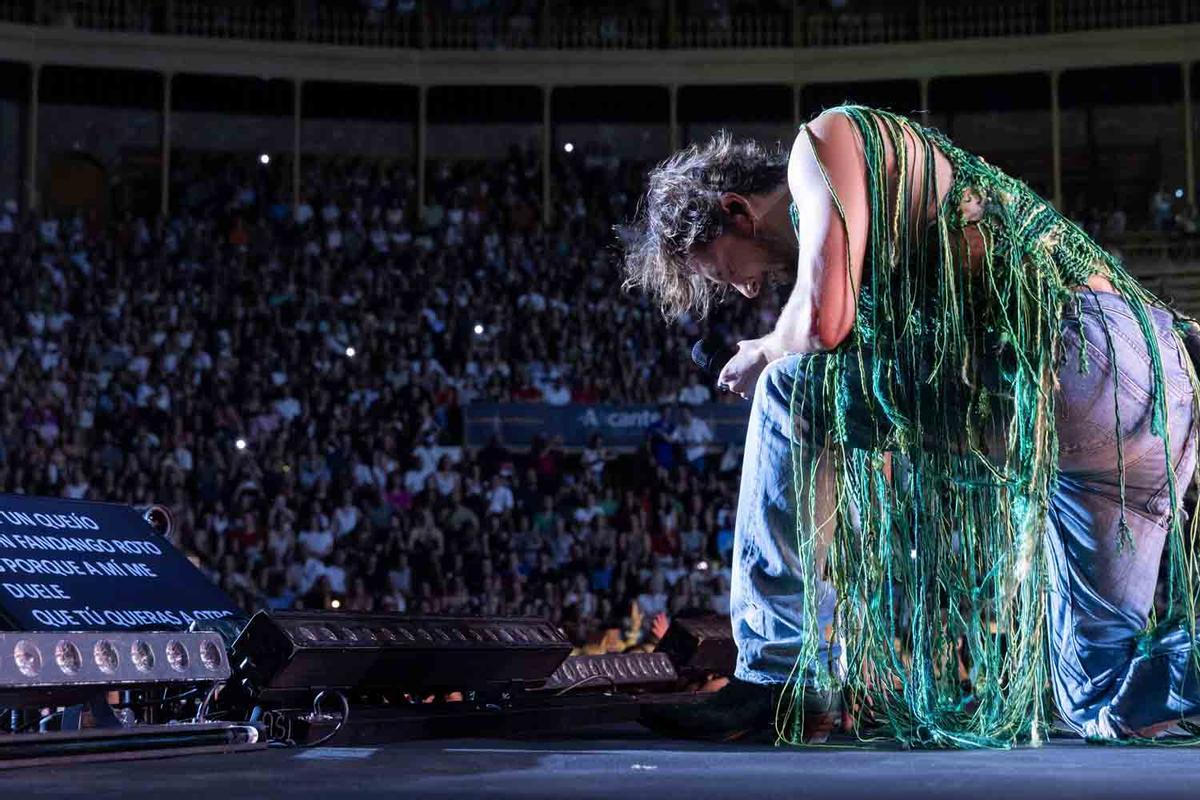 Manuel Carrasco desata la locura en la plaza de toros de Alicante