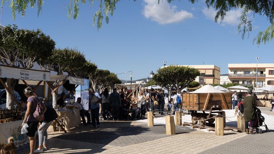 Mercado de artesanía y productos ecológicos