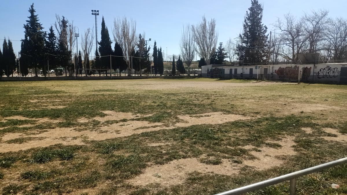 El campo del Vadorrey se ha convertido en un elemento más del parque, aunque está vallado