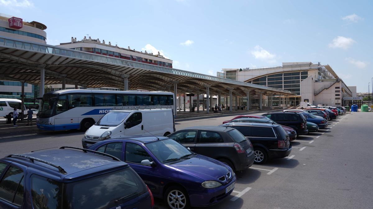 Imagen de archivo de la estación de trenes y autobuses de Castelló.