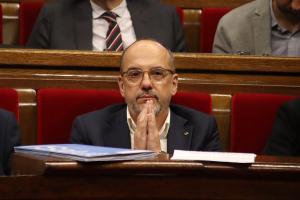 El Parlament entra en campanya electoral amb quatre consellers al punt de mira