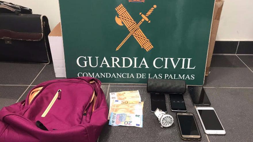 Detenidas dos personas por robar en casas en Fuerteventura