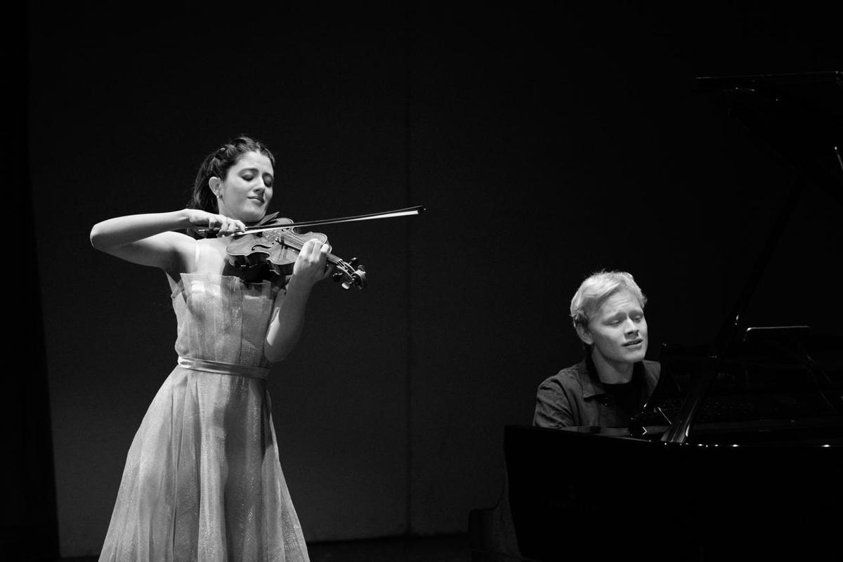 María Dueñas y Alexánder Maloféyev, el pasado lunes, en el Teatro Principal de Alicante