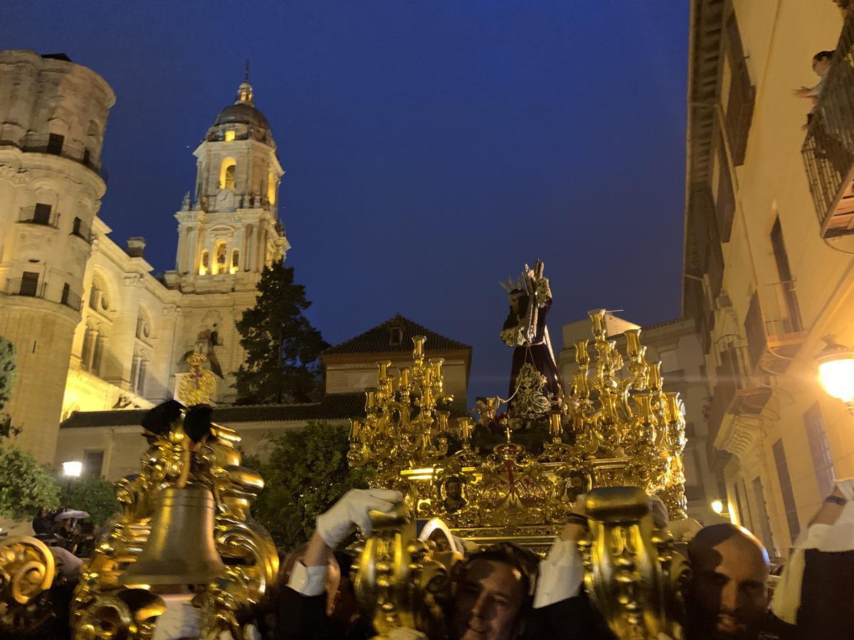 Procesión de vuelta y encierro de la cofradía de El Rico, el Miércoles Santo de 2024.