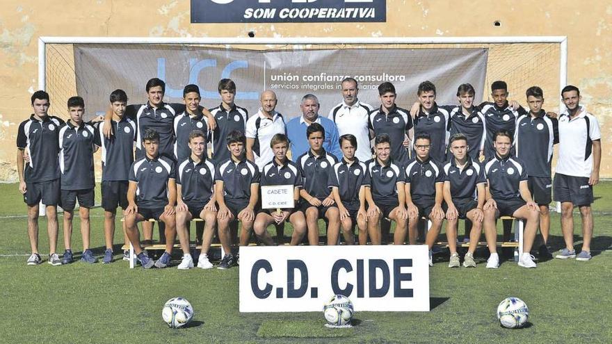 Cide presenta sus equipaciones