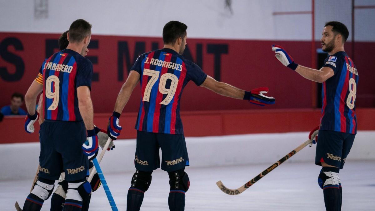 Los jugadores del Barça celebran un gol