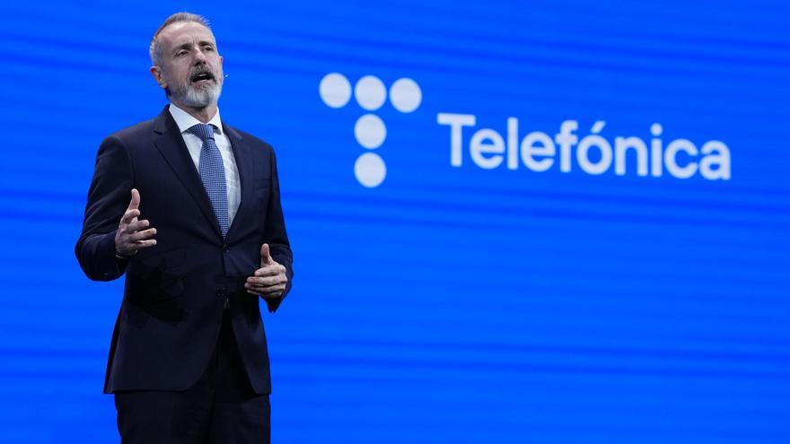 Telefónica refuerza sus consejos asesores con el exsecretario de Estado Comunicación de Sánchez, un exministro israelí de Defensa y el financiero Joaquín Güell