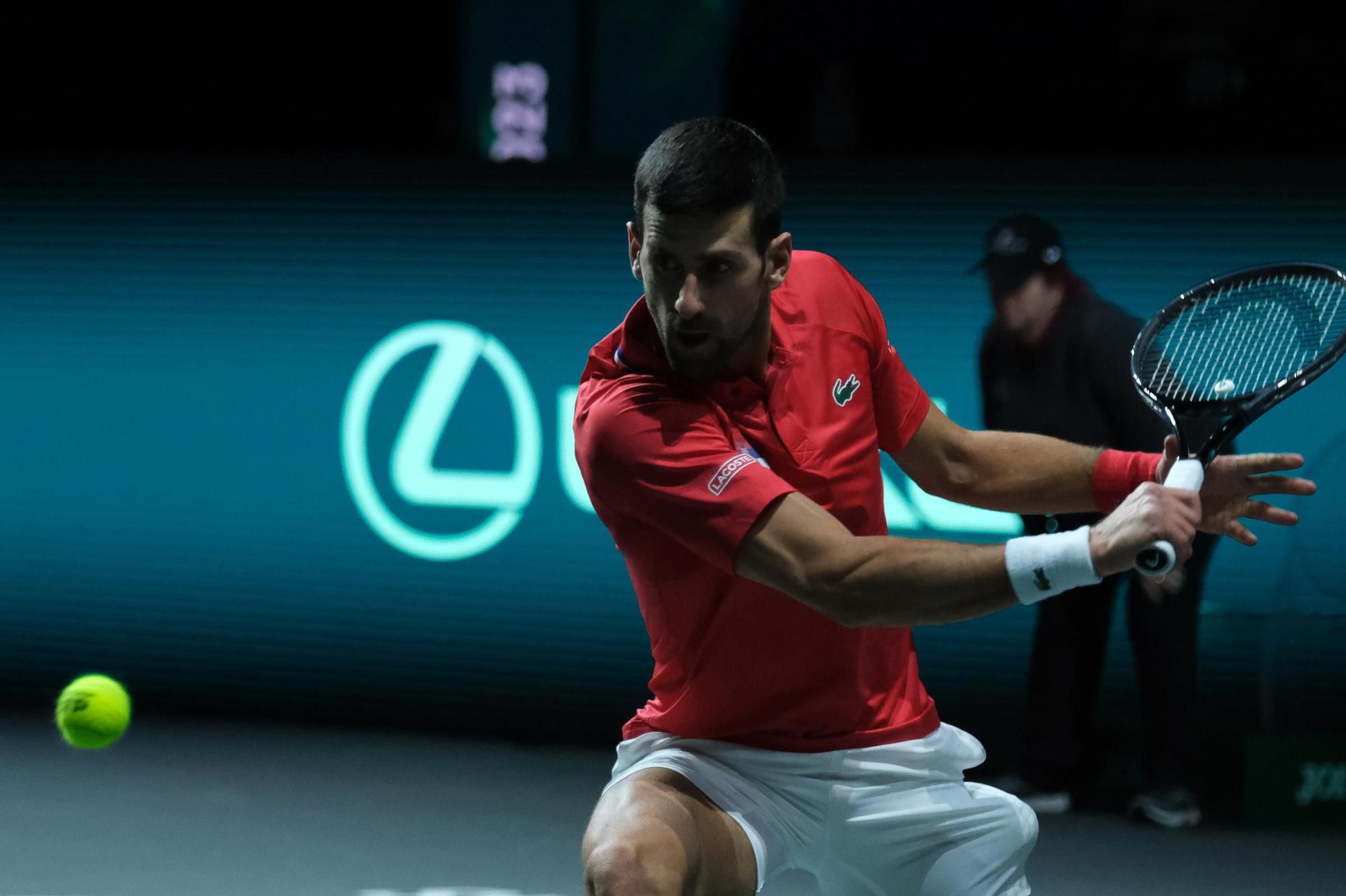 El partido de Sinner y Djokovic de la segunda semifinal de la Copa Davis entre Italia y Serbia en el Carpena