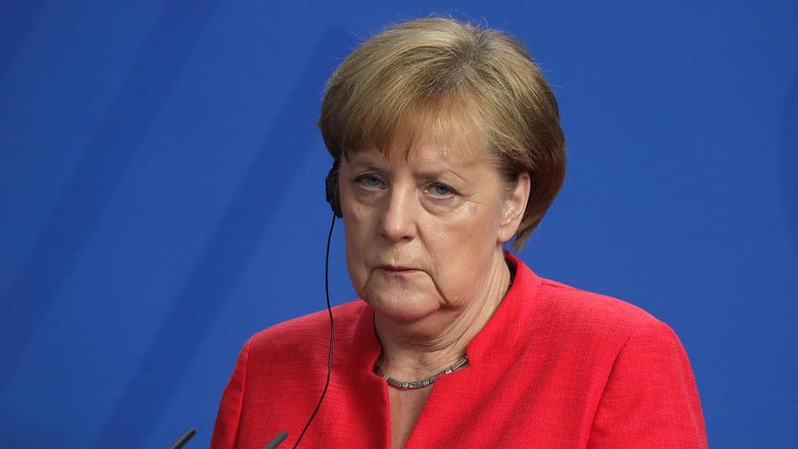 Picabaralla entre Merkel i el seu ministre de l&#039;Interior per la política migratòria