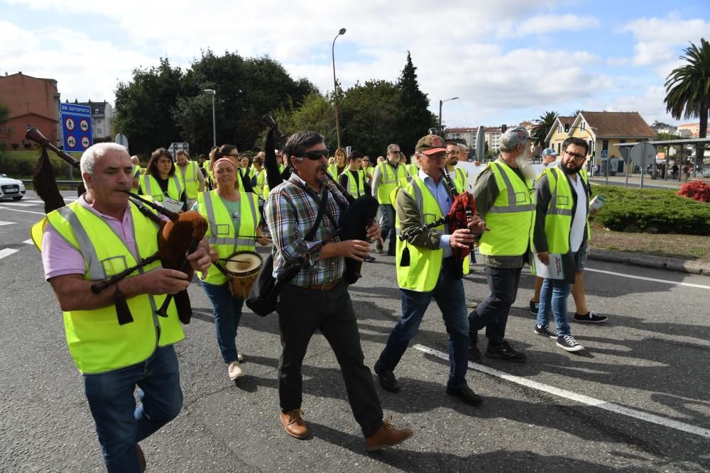 Vecinos cortan tráfico en protesta por el trazado