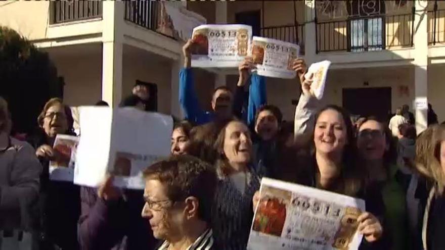 Más de 300 décimos del Gordo hacen felices a Brea de Tajo