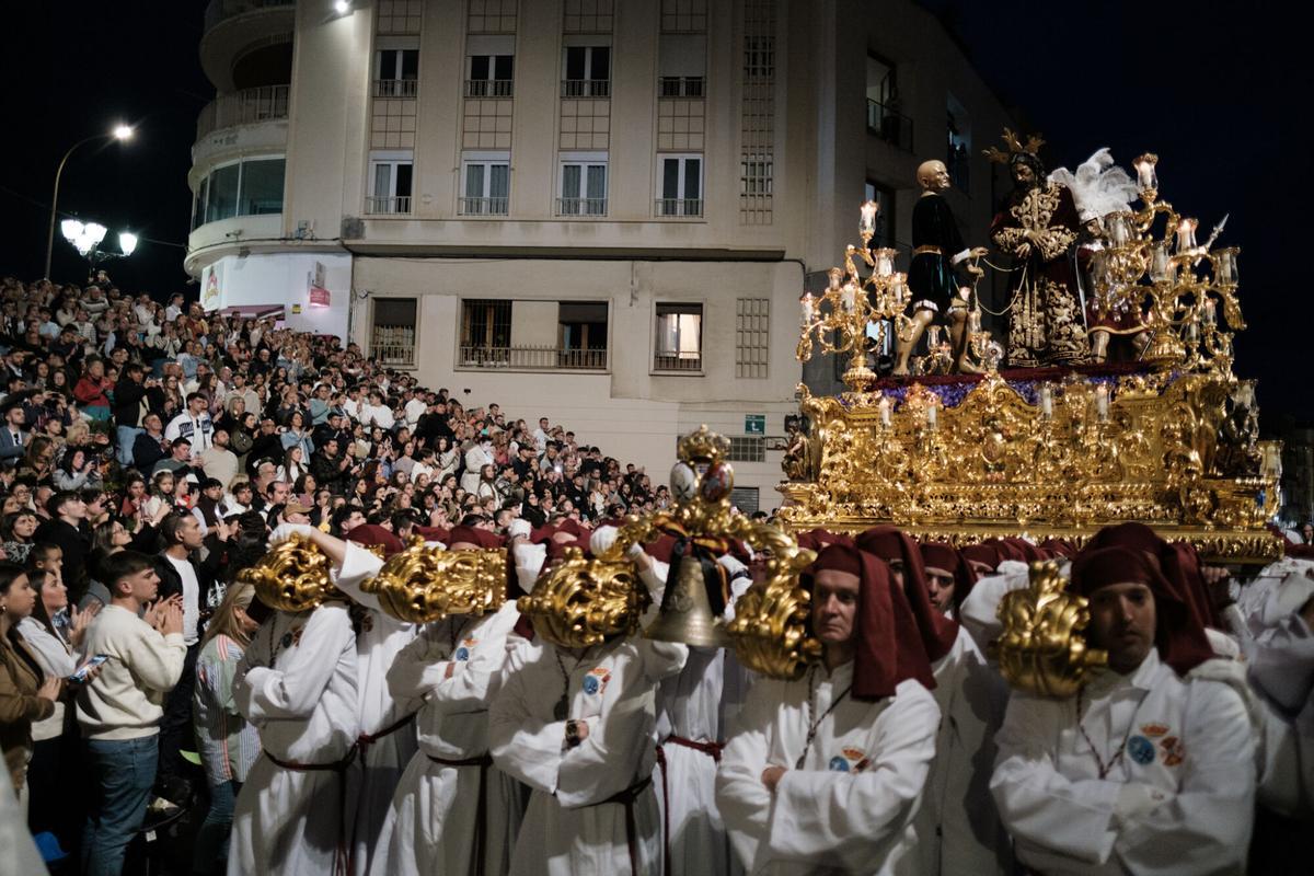 El Cristo de la Puente del Cedrón, por la Tribuna de los Pobres el Miércoles Santo de 2025, cuando estrenó nueva posición en la jornada.