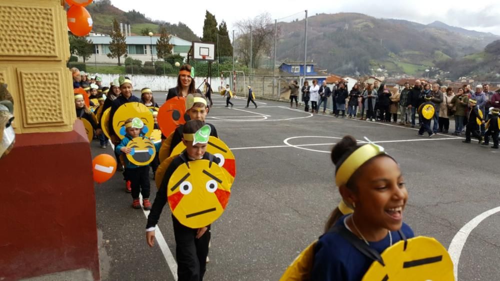 Carnaval en el colegio Santa Eulalia de Ujo.