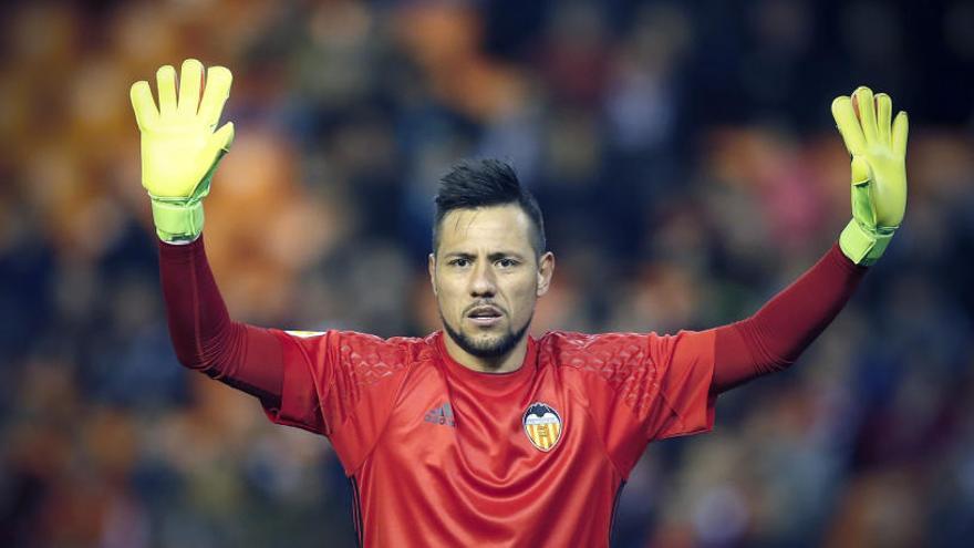 Diego Alves, en un encuentro con el Valencia en la temporada pasada.