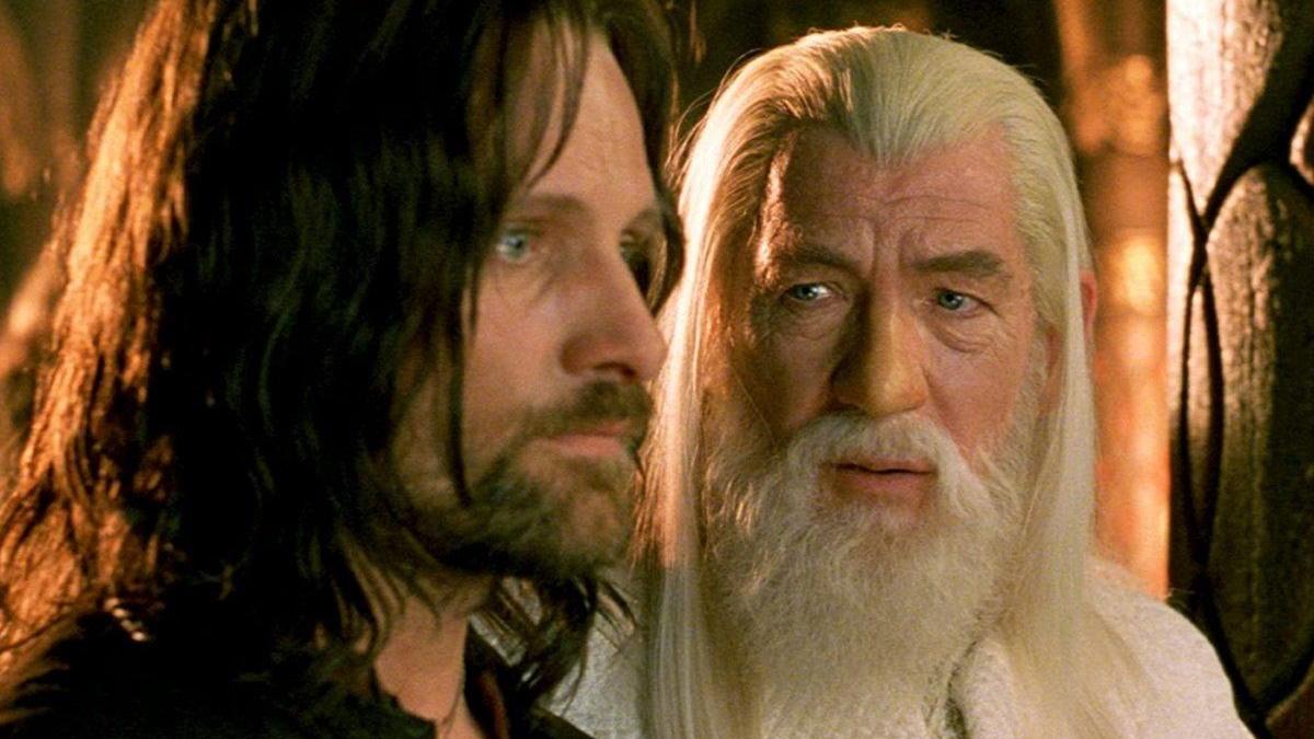 Aragorn y Gandalf en la serie de El señor de los anillos.