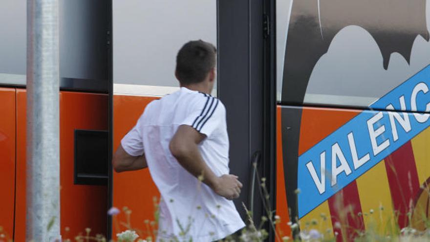 Guaita llegó tarde al autobús