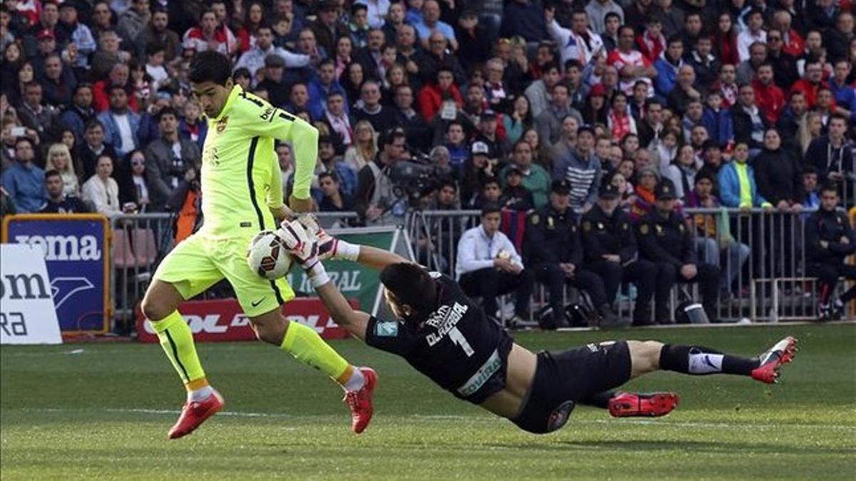 Luis Suárez marcó uno de los goles frente al Granada