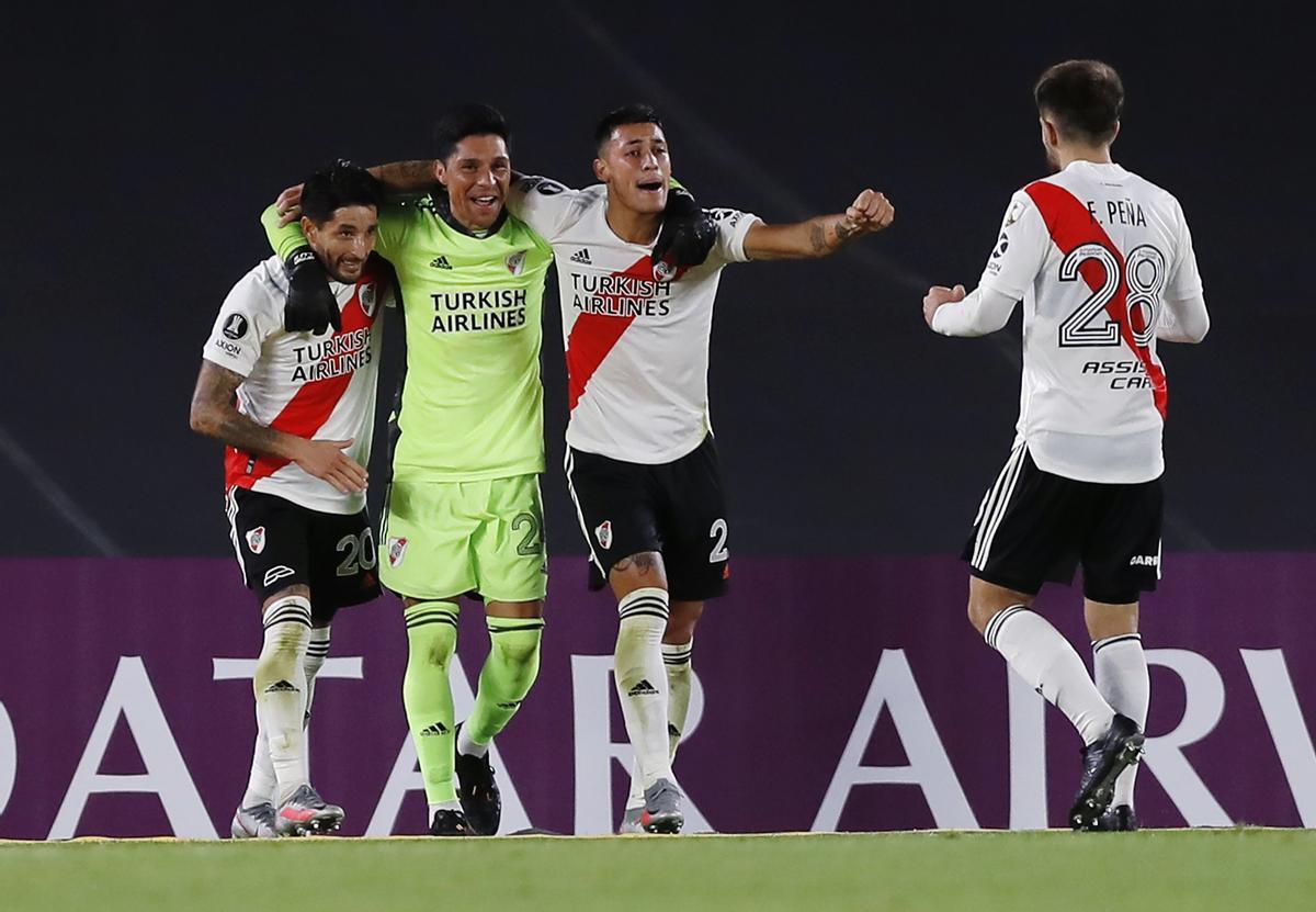 River Plate jugó con Enzo Pérez como meta.