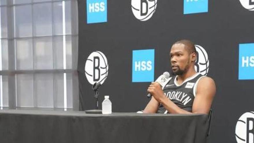 Kevin Durant: «M&#039;agradaria jugar el meu últim any al Barça»