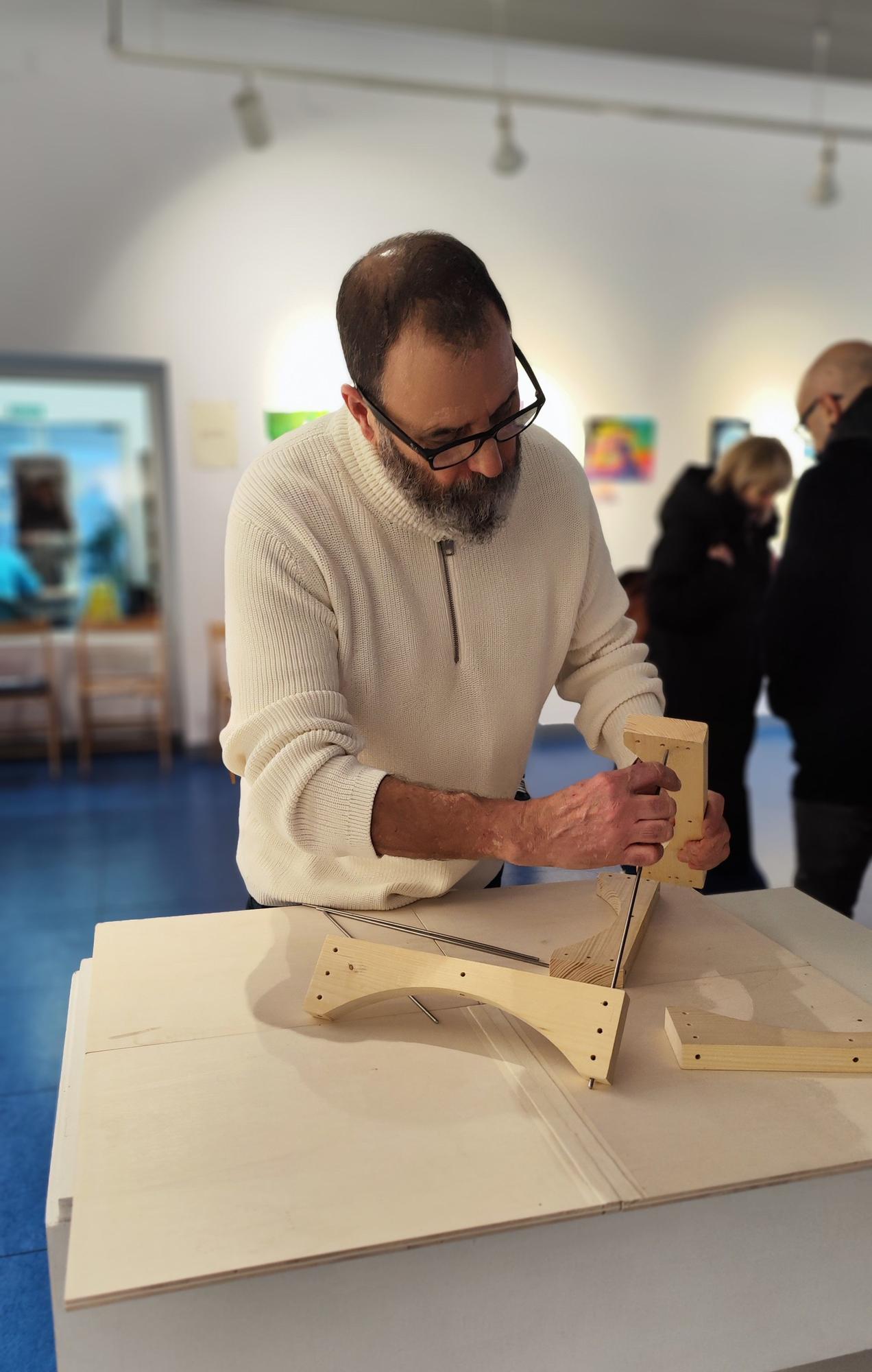 La escultura en homenaje a los entibadores, de Juanma Tapia