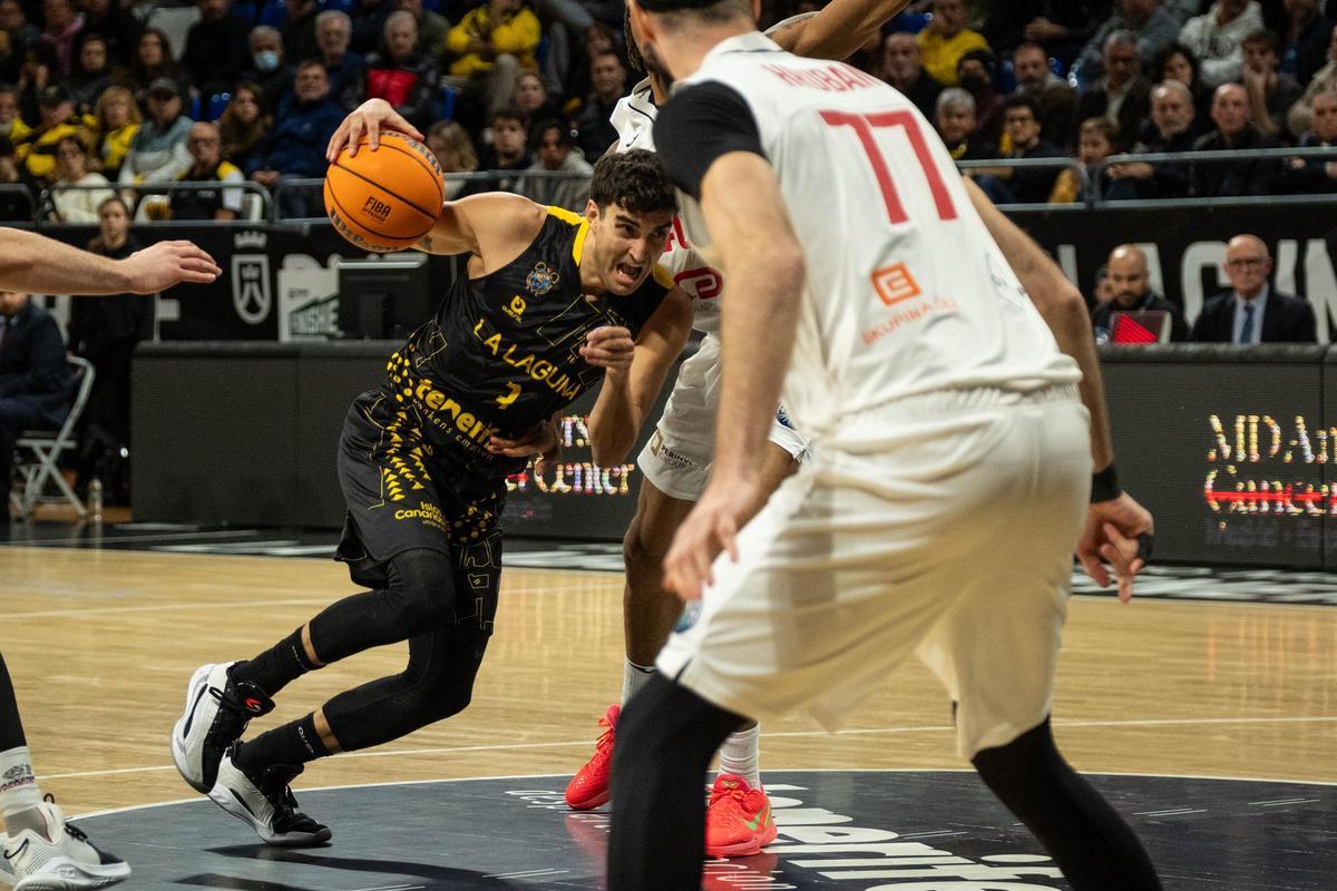 Jaime Fernández, durante el duelo frente al Nymburk en el Santiago Martín de hace 20 días.