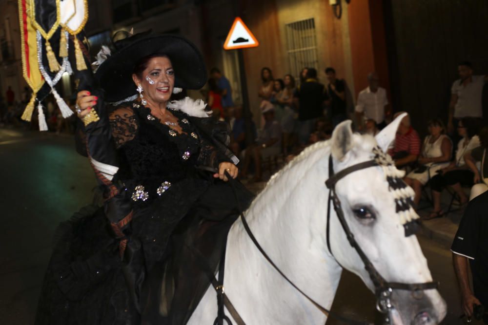 Los Moros y Cristianos de Aspe viven un desenlace espectacular