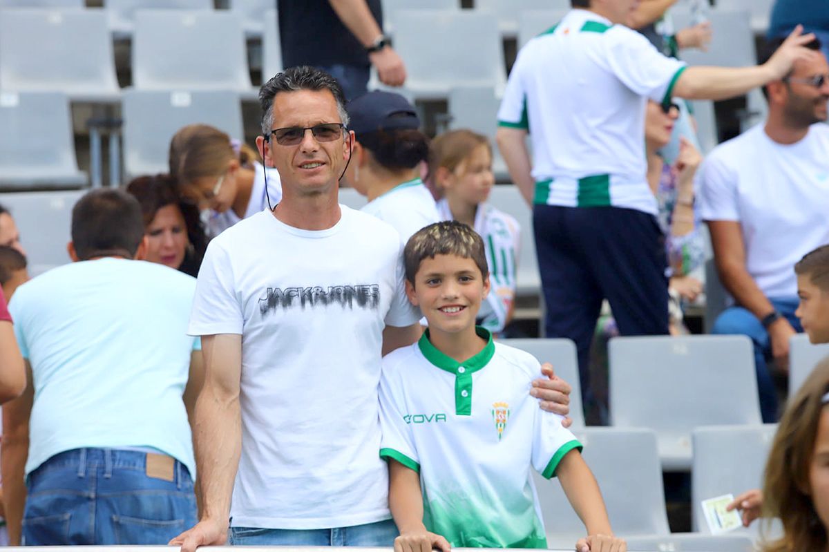 Las imágenes de la afición en el Córdoba CF - San Fernando