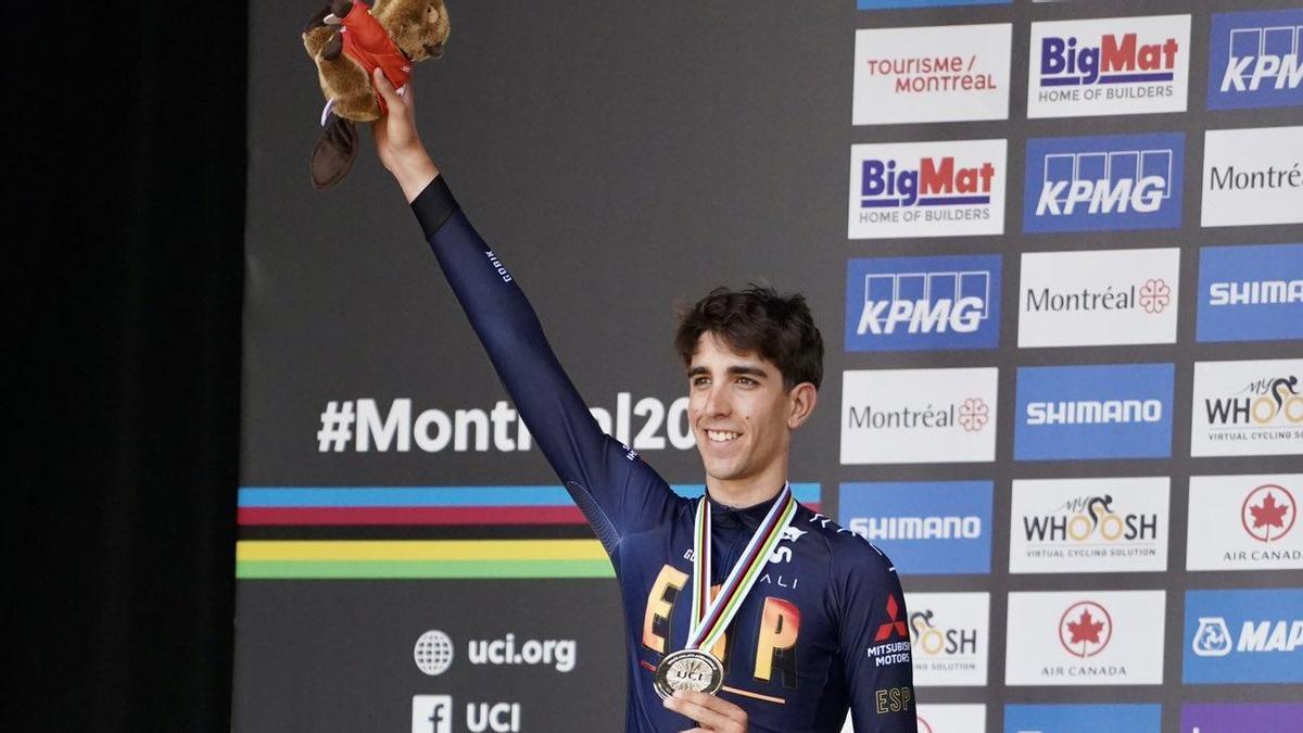 Héctor Álvarez prolonga la fiesta de España en el Mundial con una plata en la prueba de ruta sub-23