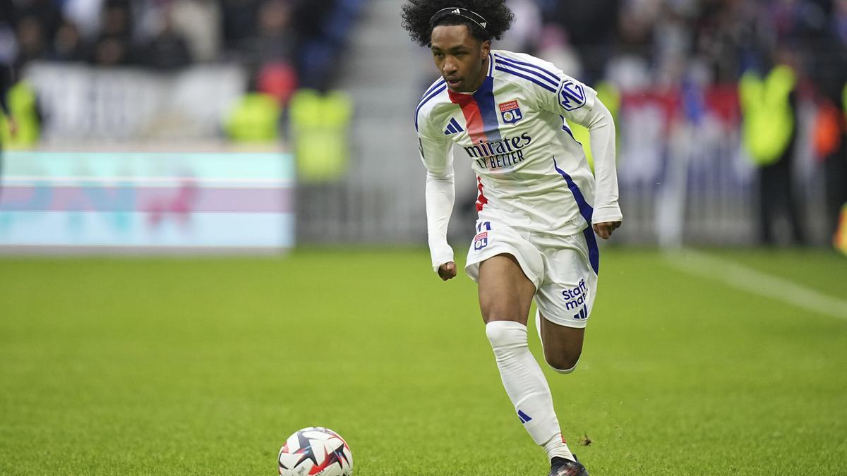 Rangers - Olympique de Lyon: El doblete de Fofana