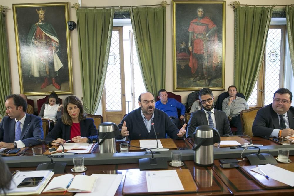 Pleno sobre la memoria histórica en el Ayuntamiento de Oviedo