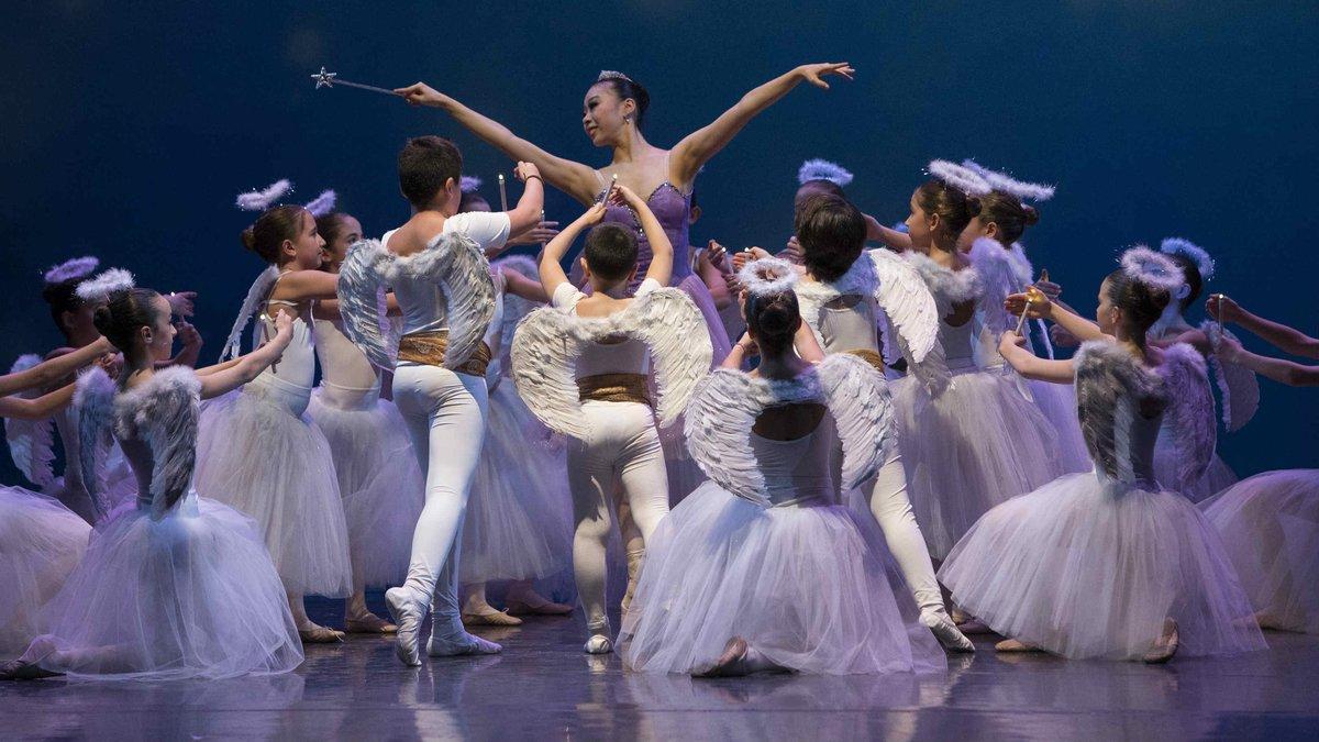 Un momento de la representación del 'Cascanueces' a cargo del Ballet de Catalunya