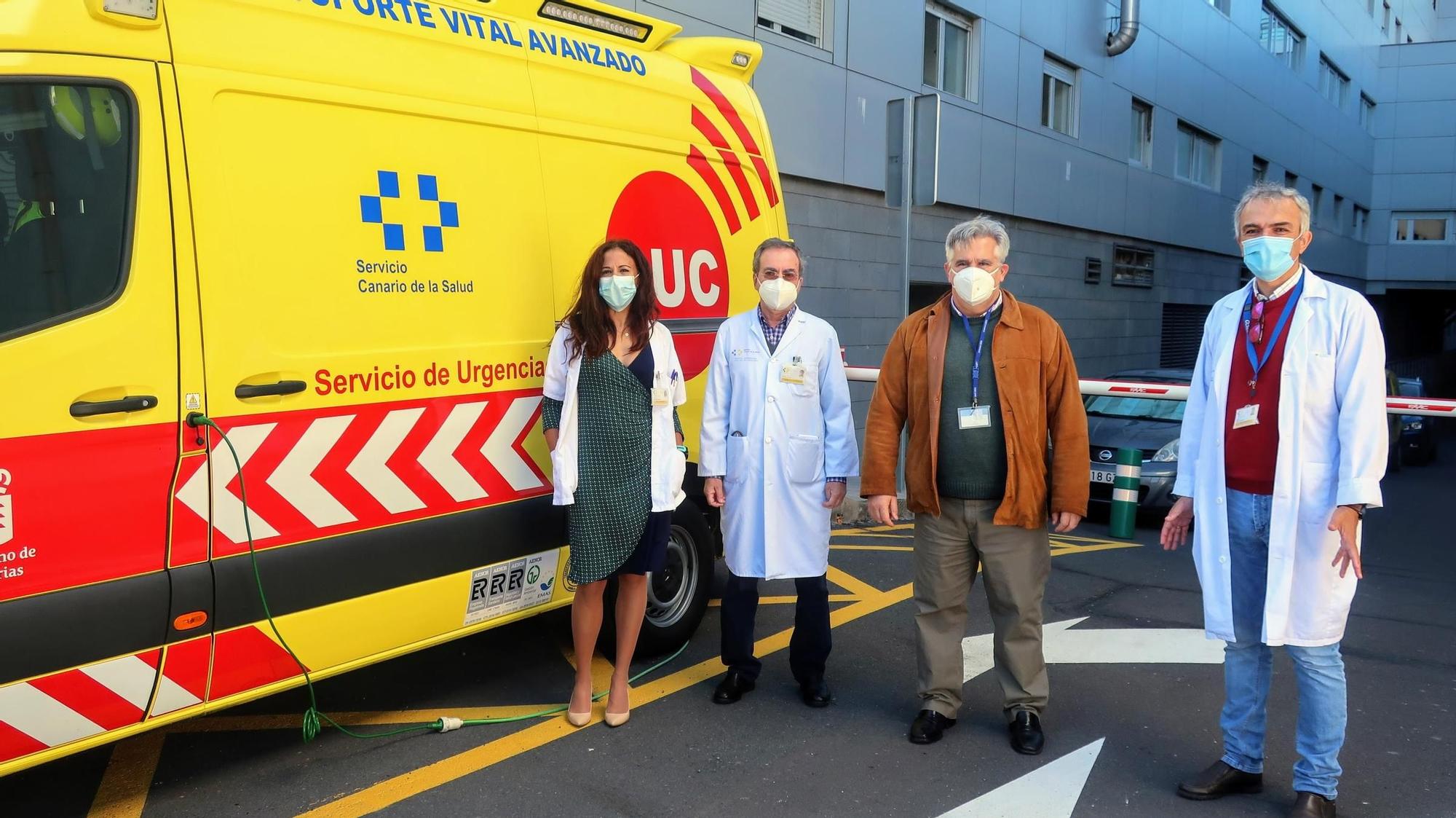 El Hospital de La Candelaria mejora las instalaciones de ambulancias del SUC