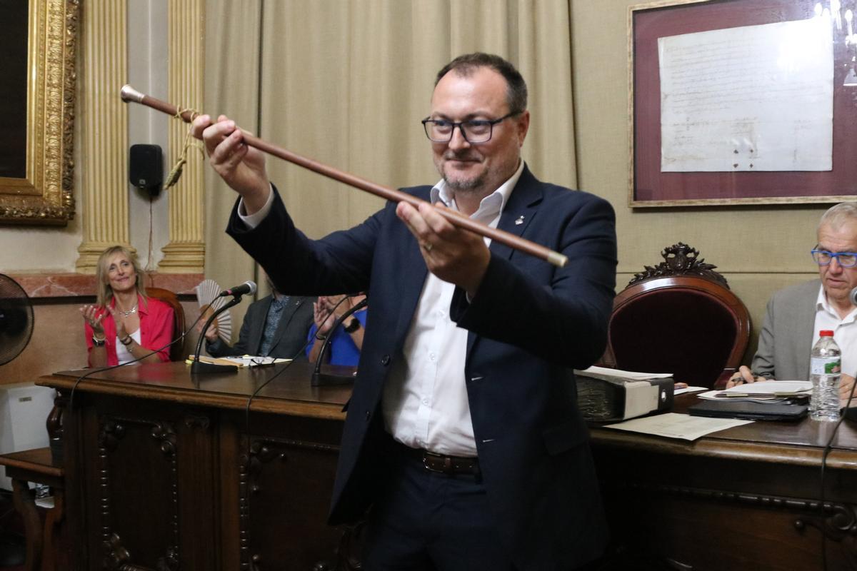 Juan Luis Ruiz (PSC), tras ser investido alcalde de Vilanova i la Geltrú.