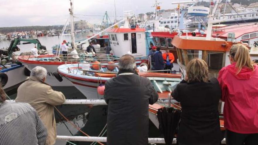 Imagen de archivo de la despedida de barcos que partían para la campaña de la caballa, en O Grove.