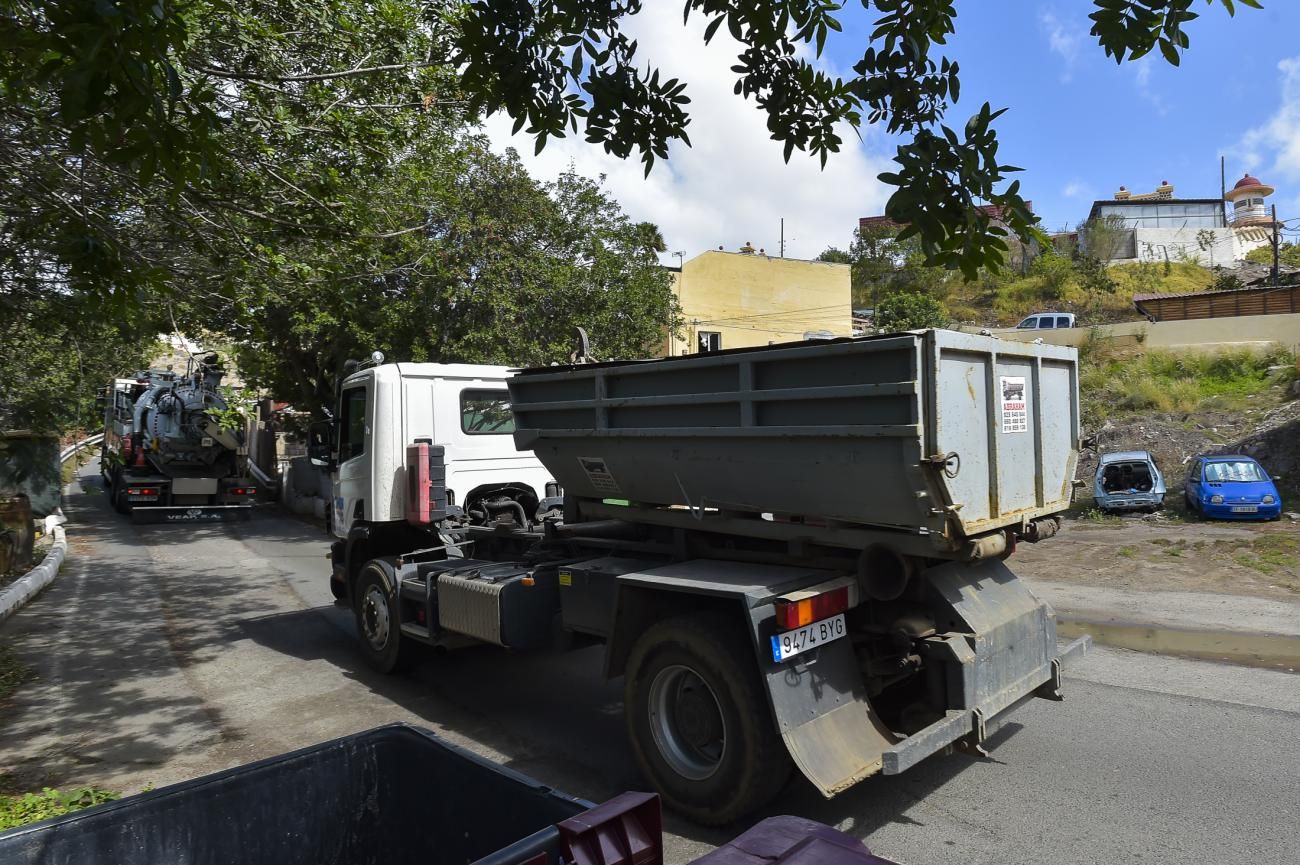 Familias de Barranco Seco afectadas por los malos olores