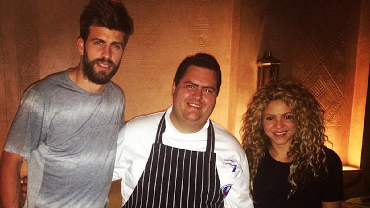 Pique y Shakira, junto al cocinero Carmelo Carnevale