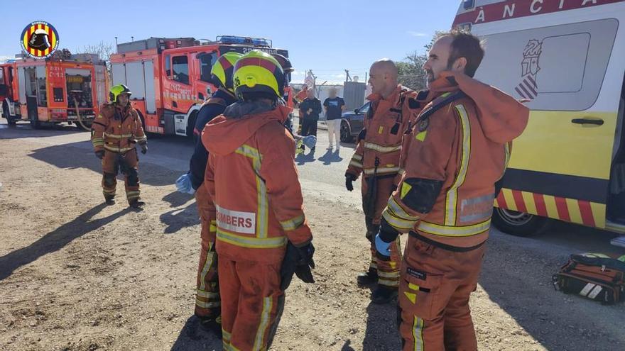 Un herido en un accidente en una pirotecnia de Vilamarxant