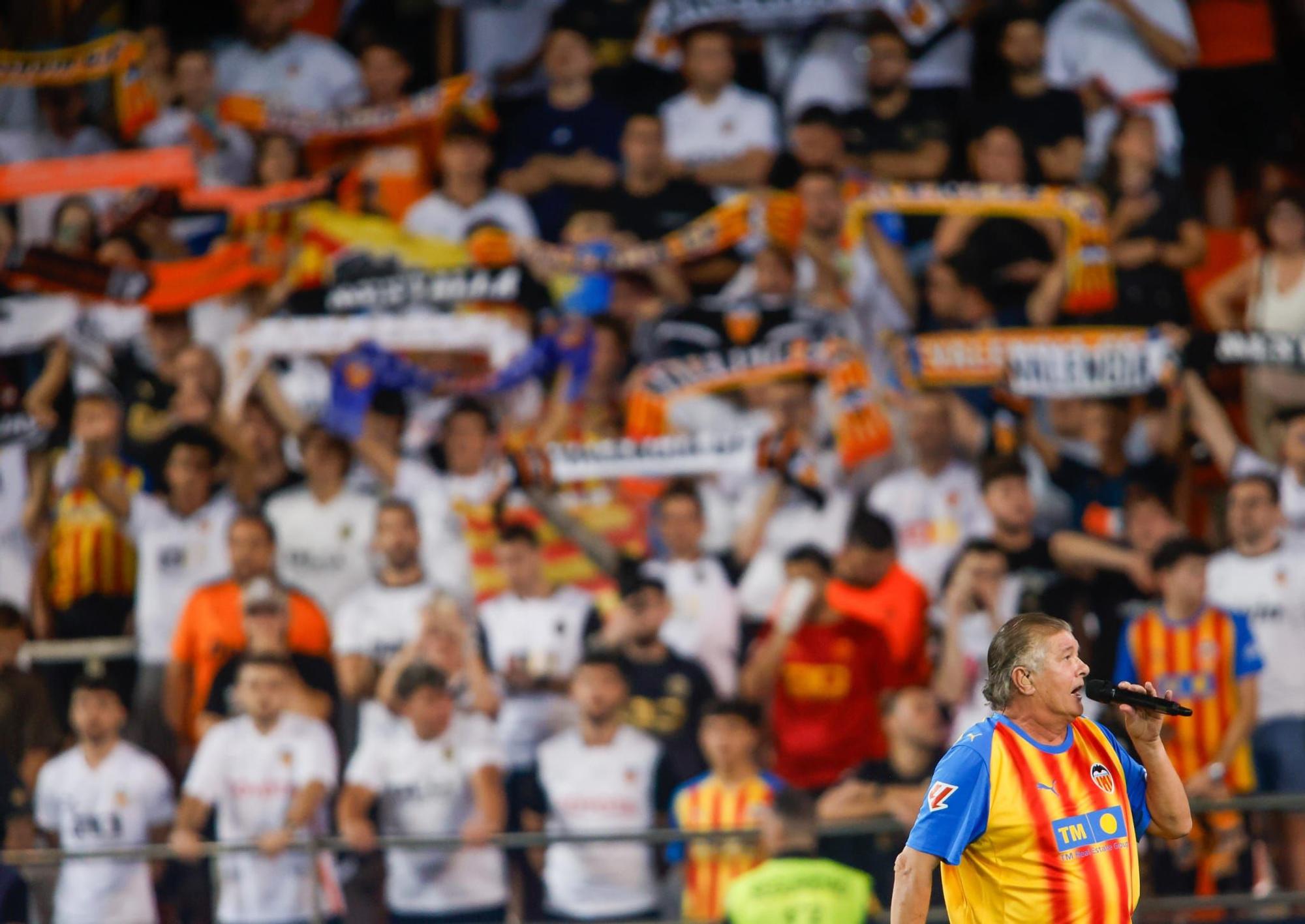 El Valencia CF - Athletic Club de Mestalla, en imágenes