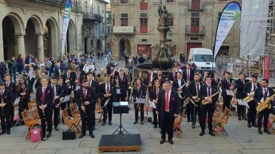 Concierto de Ponteledesma en la Praza de Praterías (Santiago).