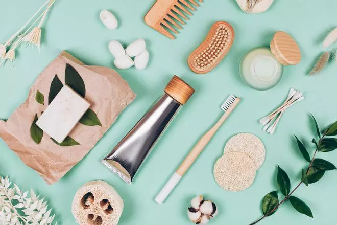 Sigue con tu rutina de belleza incluso de viaje con estos kits (y aprovecha el Black Friday)