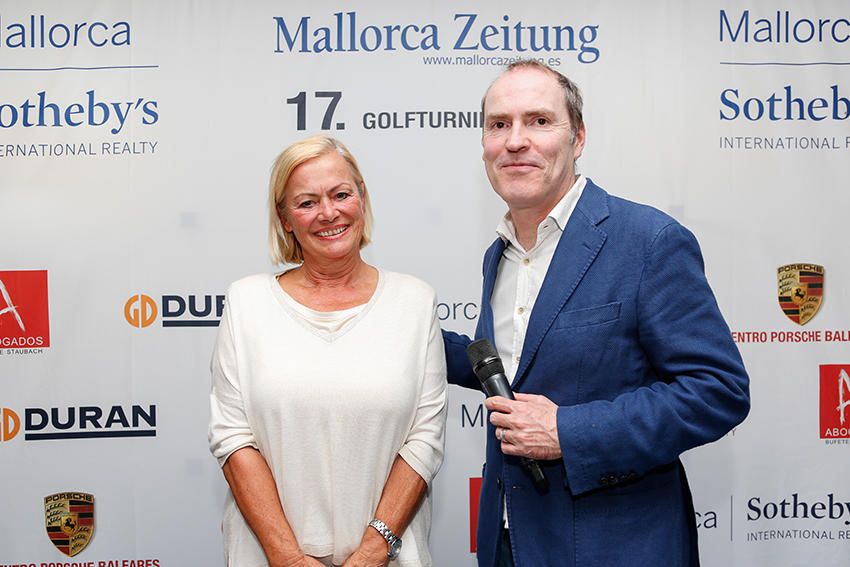 Könner und Glückspilze: Preisträger und Tombola-Gewinner des MZ-Golfturniers 2018.
