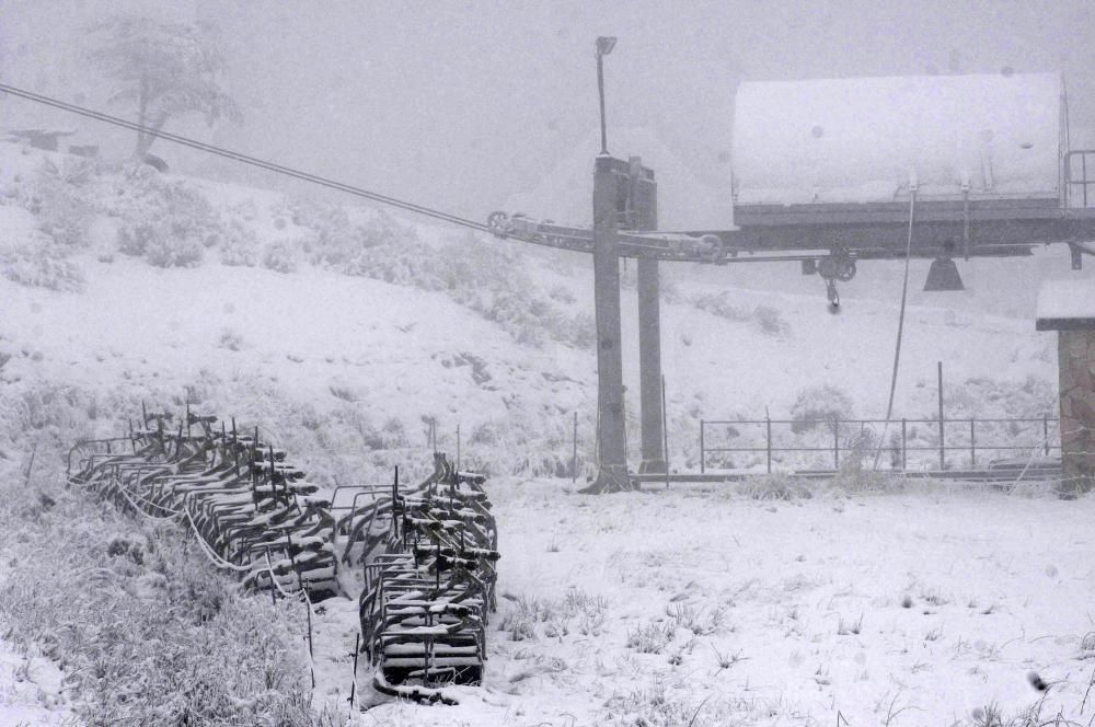 La nieve cubre el norte de España