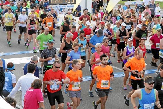 9.000 Läufer aus 49 Ländern gingen am Sonntag den 15.10. an den Start. In der Marathon Disziplin gingen die Deutschen leer aus.