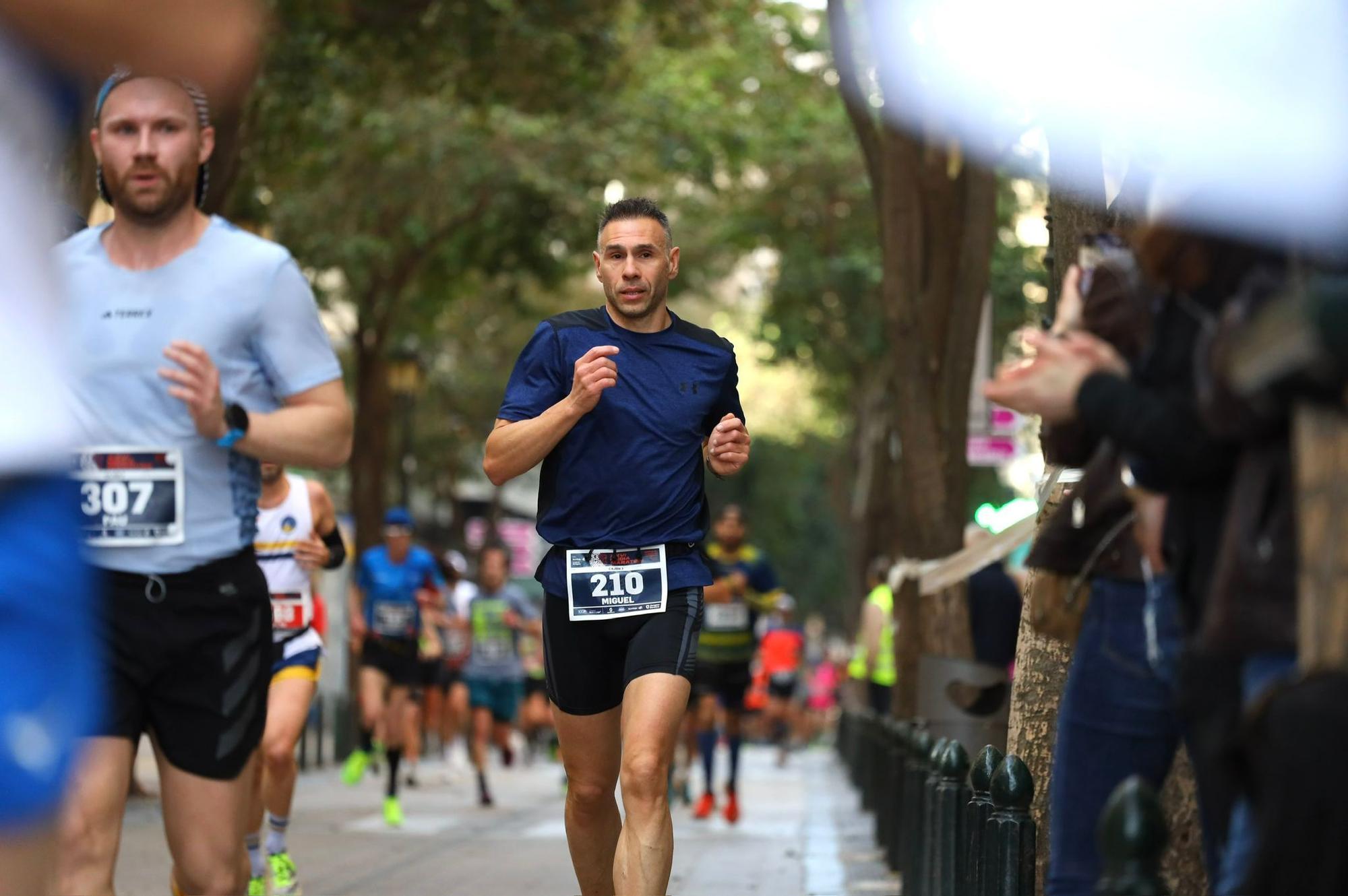 En imágenes | Búscate en el Medio Maratón de Zaragoza 2024