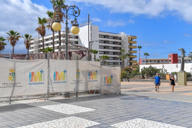 Estado de abandono de los centros comerciales y de ocio del Sur