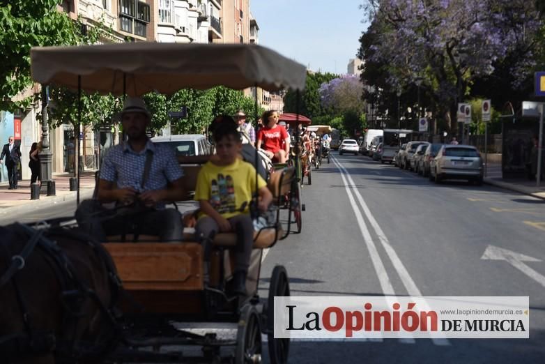 Ruta a caballo desde la ciudad al corazón de la hu