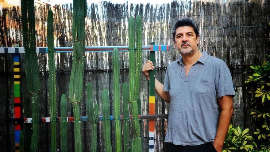 Cesc Gay se estrena en Netflix con '53 domingos': "Las peleas entre hermanos generan un ambiente muy propicio para la comedia"